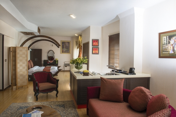 Ferdowsi International Grand (Hotel-e Bozorg-e Ferdowsi) (Teheran)